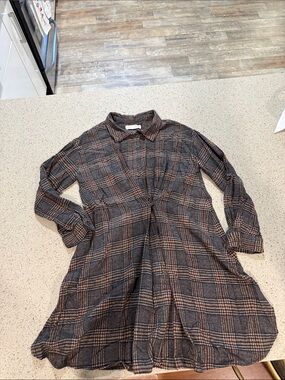 Zara Gray Plaid Button-Up Shirt with Rust & Cream Accents